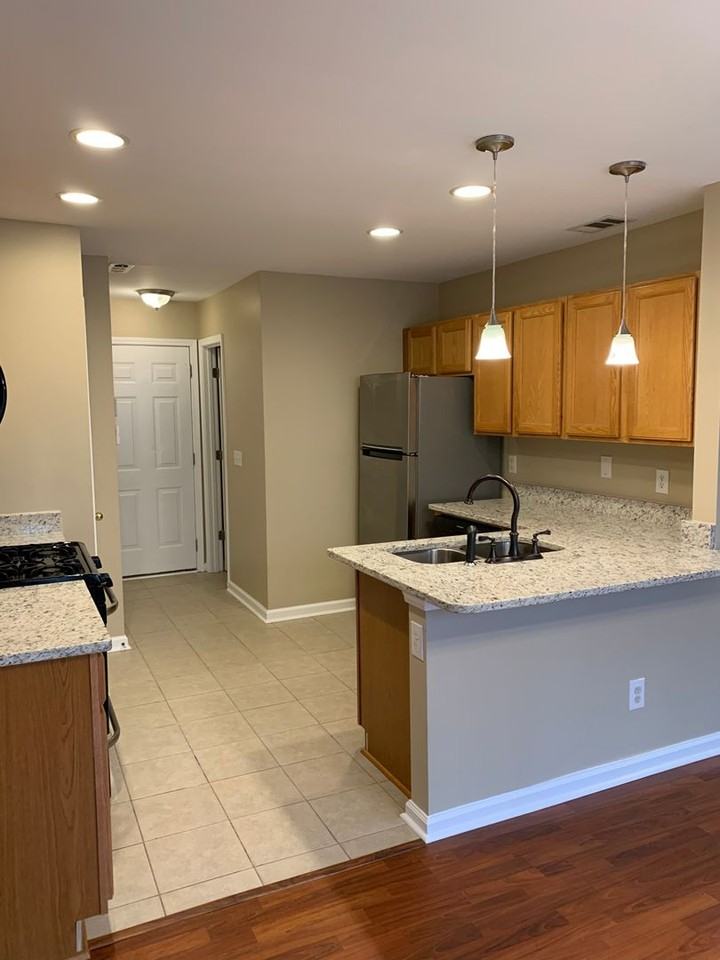 835 Camelon Ct - Photo 7 of 33