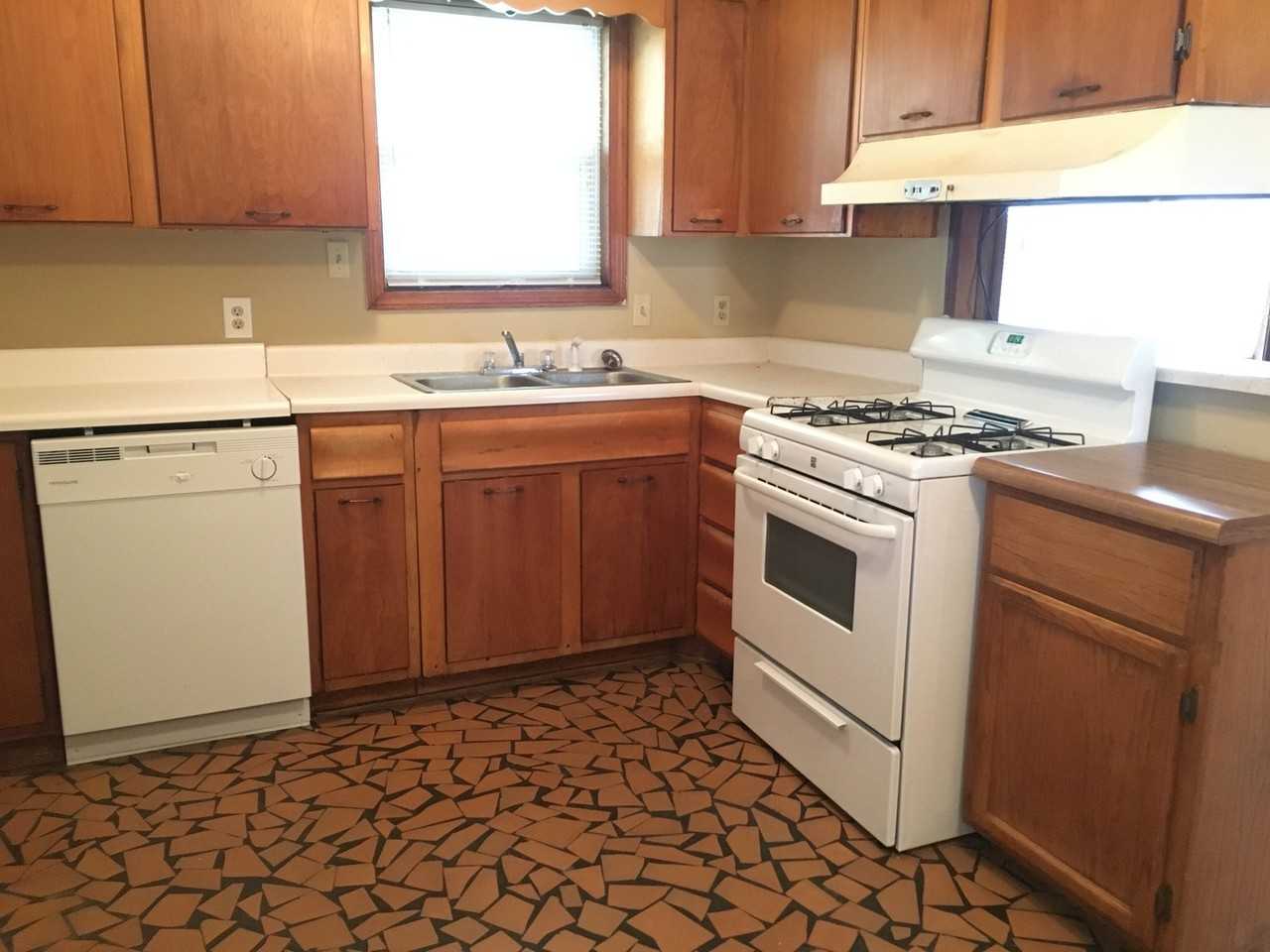 8349 Cedarbrush Dr - Photo 3 of 18