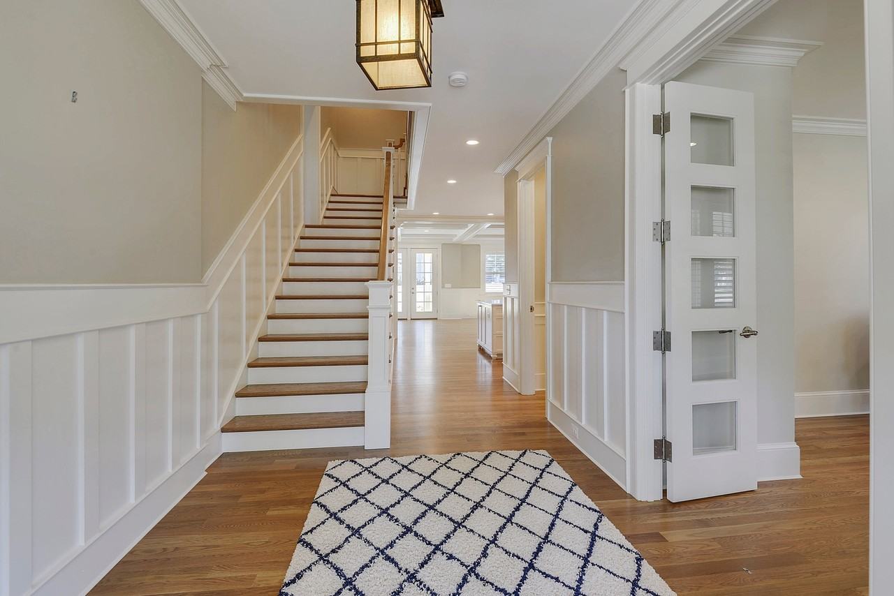 8703 Bradmoor Dr - Photo 5 of 50