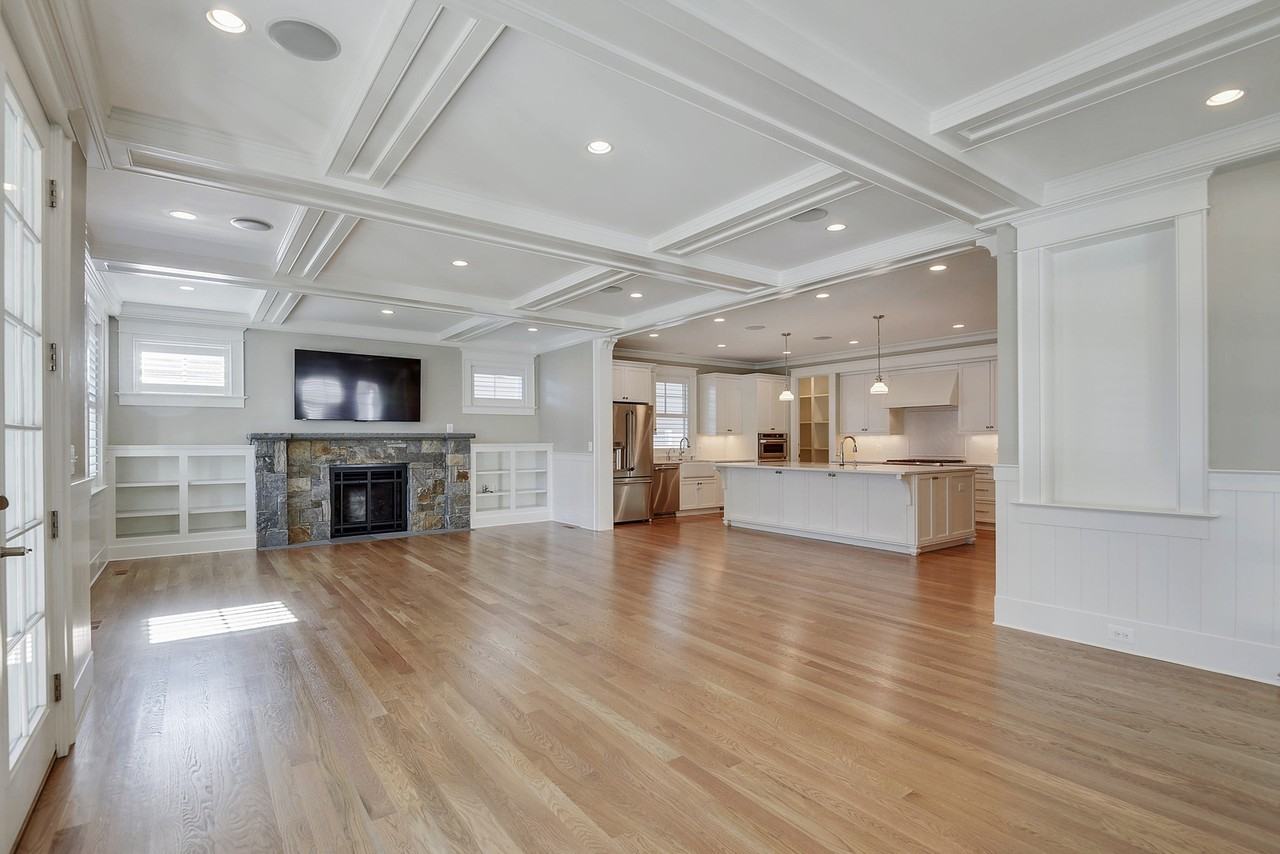 8703 Bradmoor Dr - Photo 7 of 50