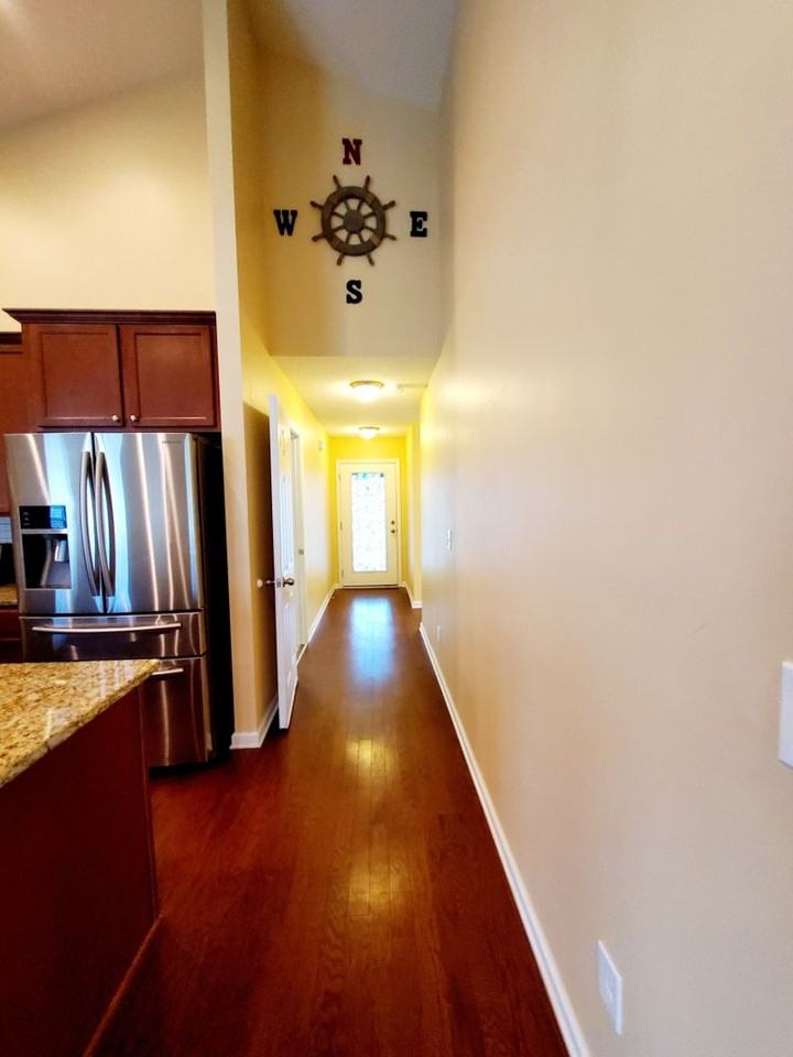 504 Cedar Lakes Dr - Photo 7 of 30