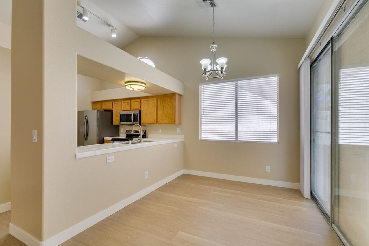 5260 Green Forest Way - Photo 6 of 42