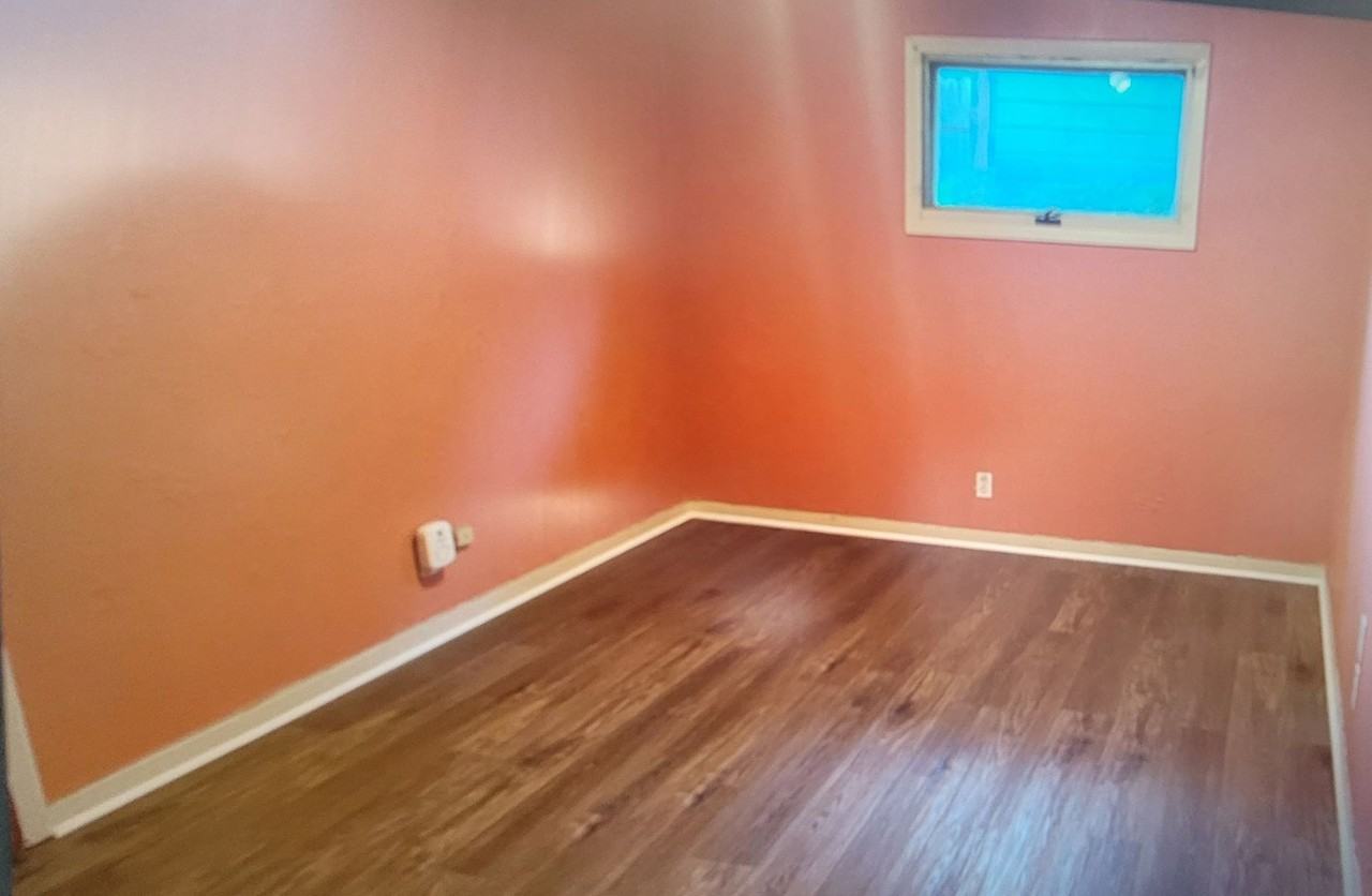 1906 N Hughes St - Photo 3 of 7