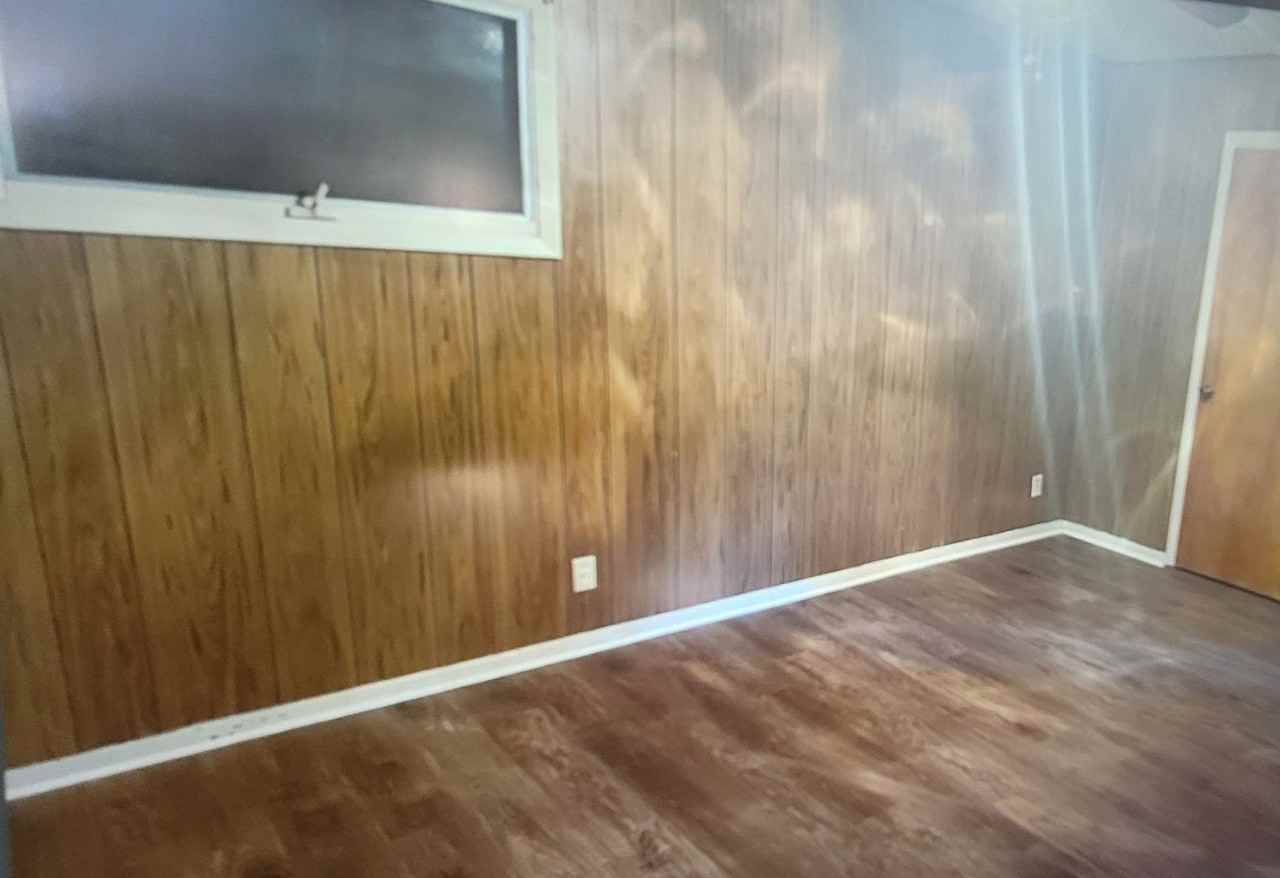 1906 N Hughes St - Photo 4 of 7