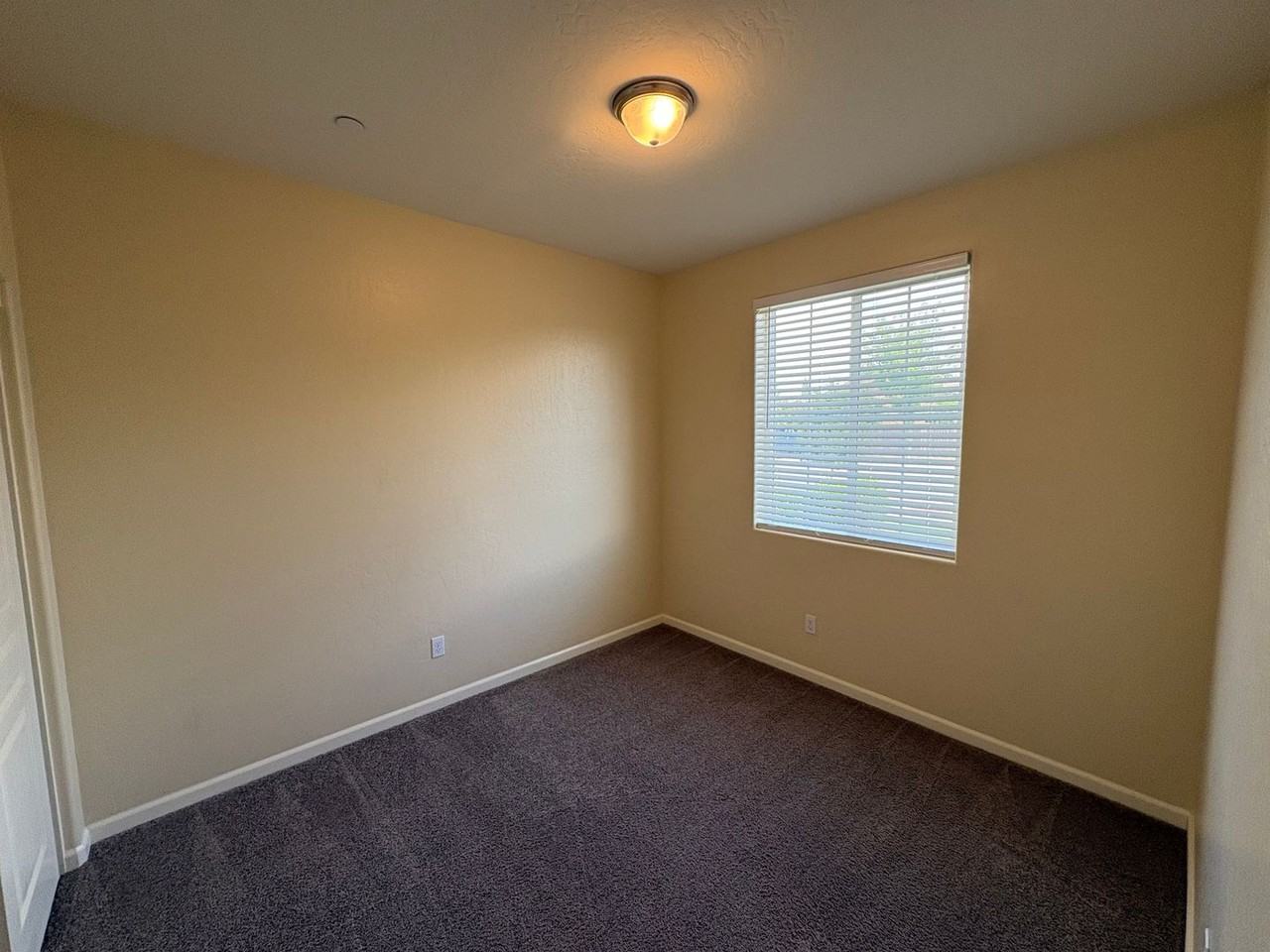 625 E Monte Verde Ave - Photo 5 of 40