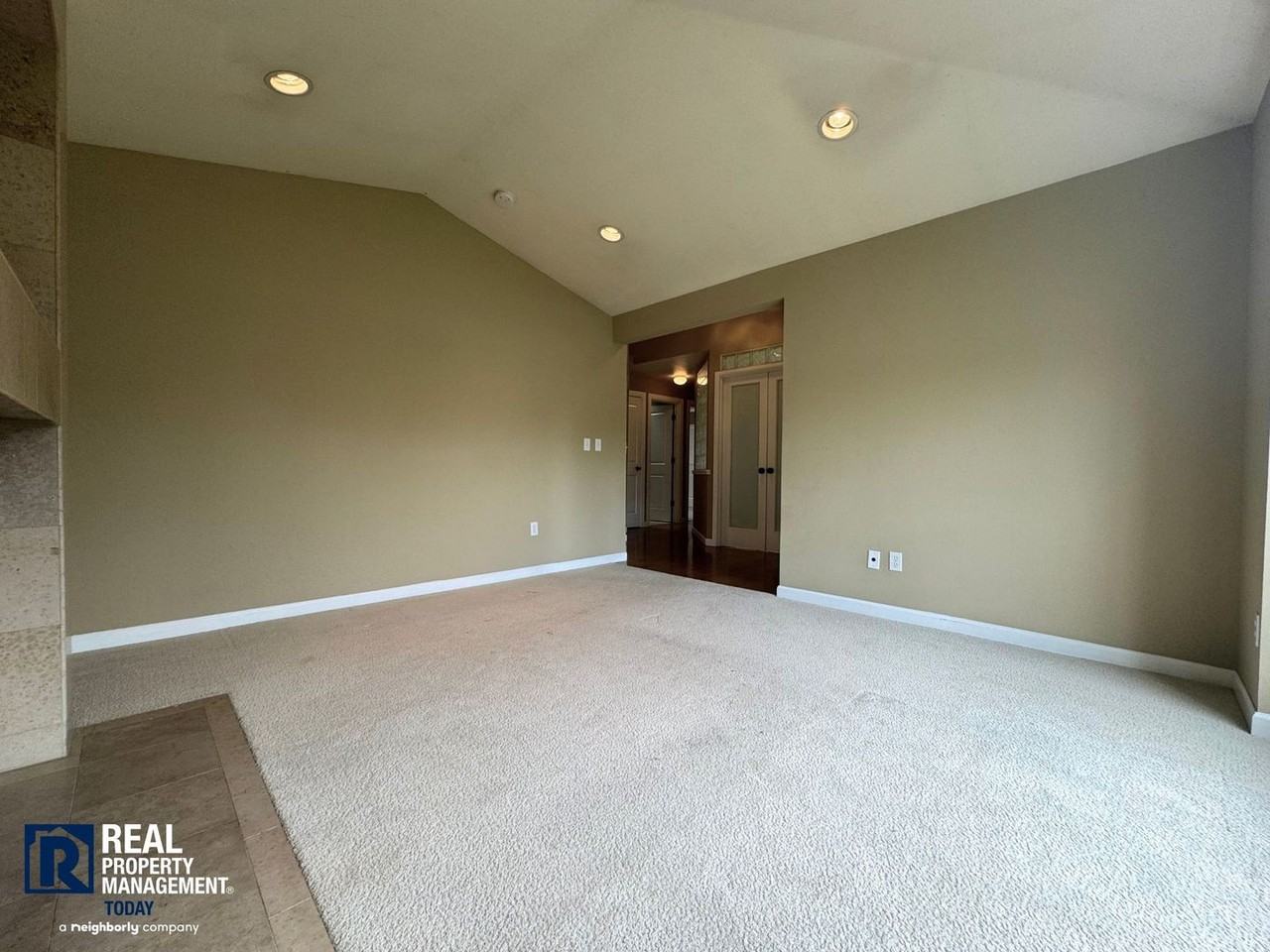 6404 87th St E - Photo 3 of 15