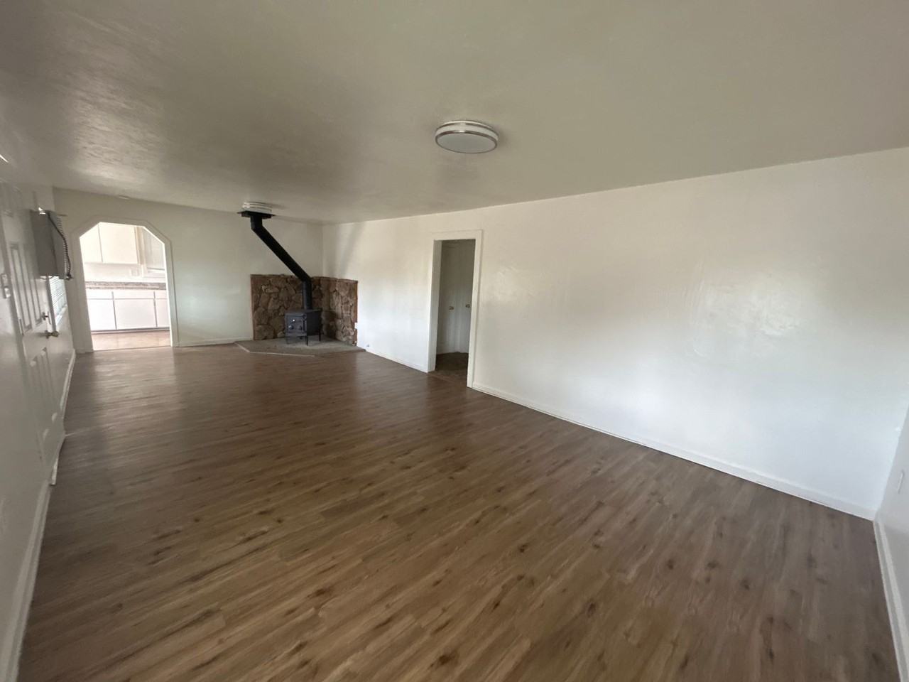 2950 Tarmac Rd - Photo 2 of 17