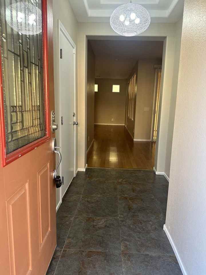 10573 Danielson Ave - Photo 3 of 29
