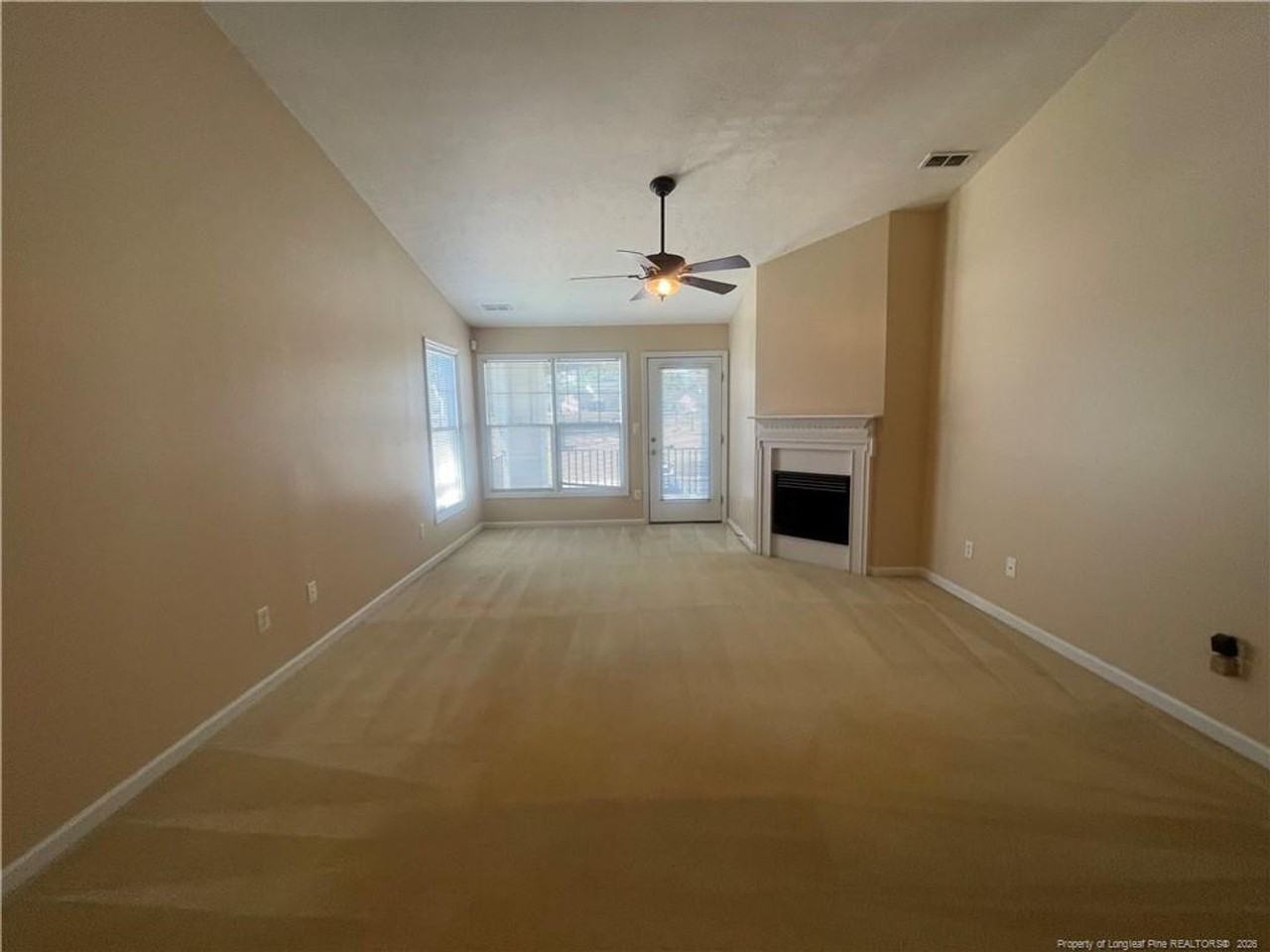 509 Meadowland Ct - Photo 4 of 14