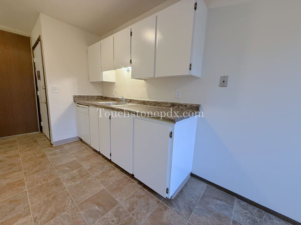 5808 Se Milwaukie Ave #6 - Photo 4 of 21