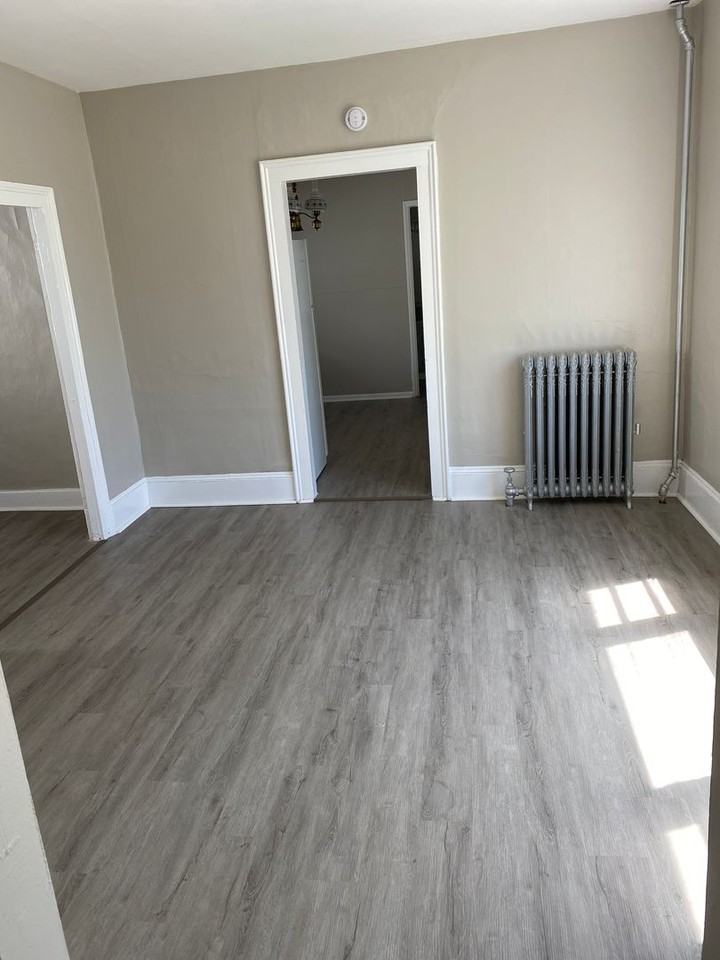 150 Dundaff St - Photo 5 of 13