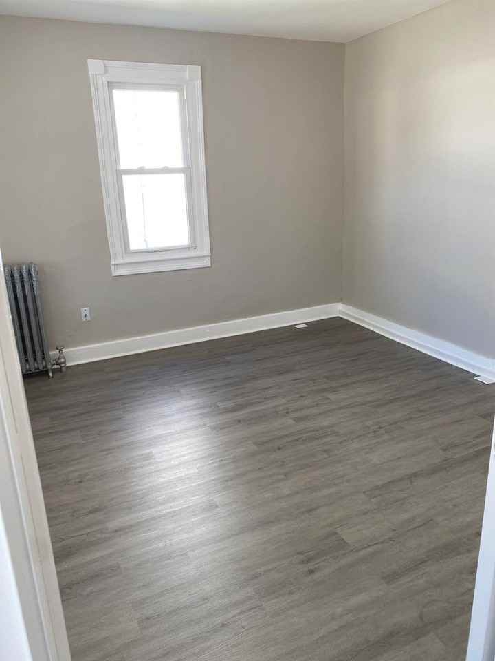 150 Dundaff St - Photo 6 of 13