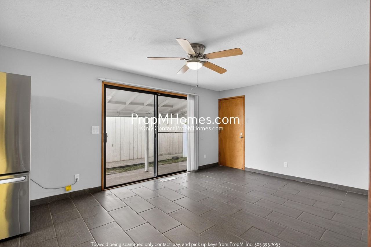 112 Ella St - Photo 7 of 24