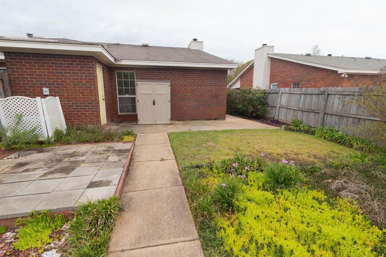 8357 Grand Oak Ct - Photo 5 of 27