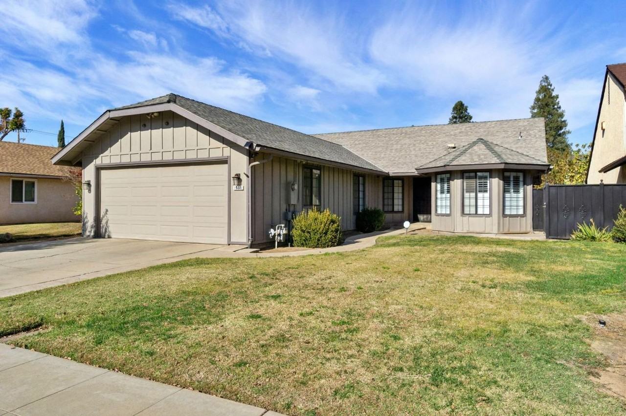 1050 E Fallbrook Ave - Photo 2 of 22