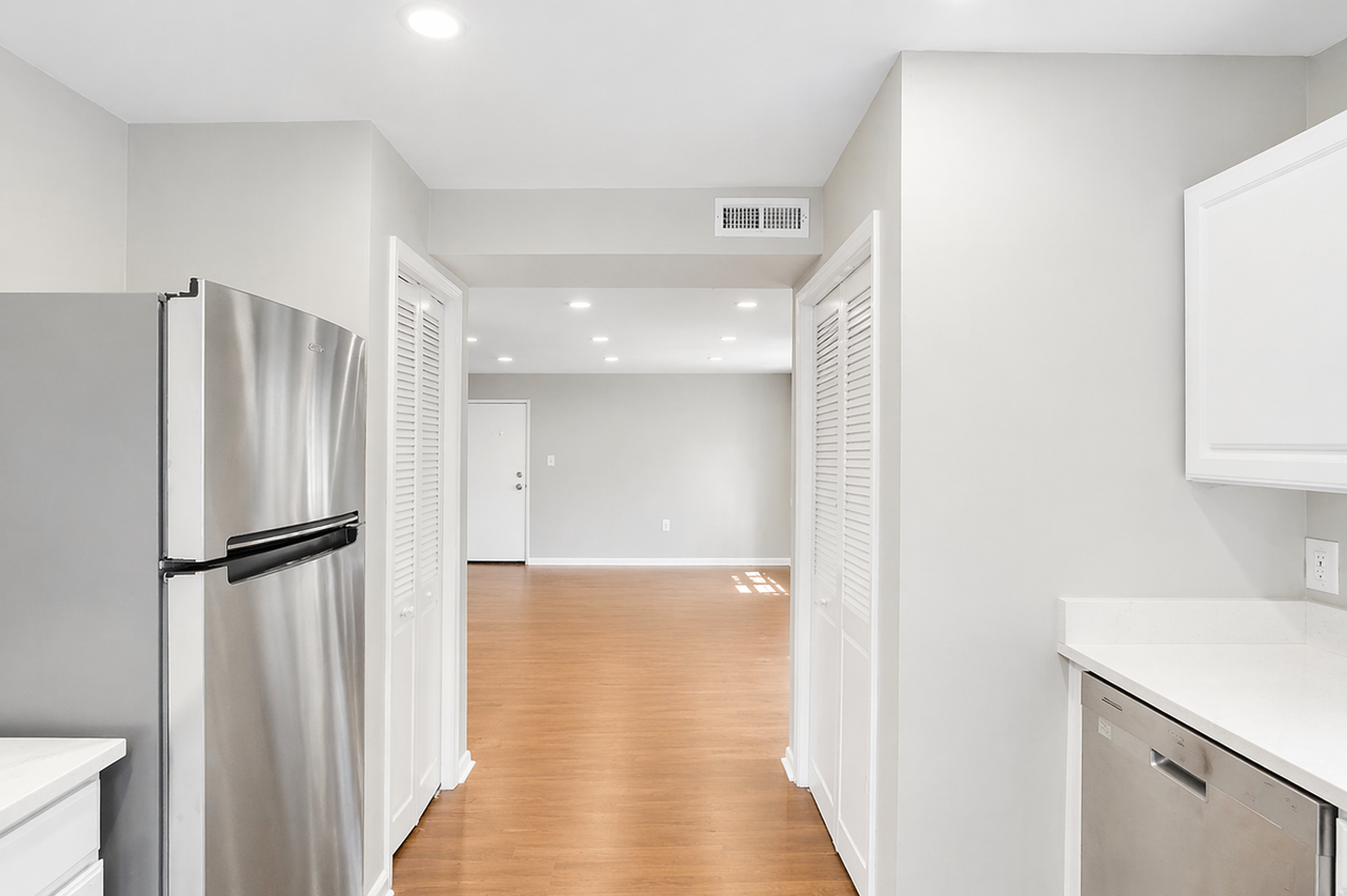 3275 15th Pl Se #101 - Photo 5 of 21