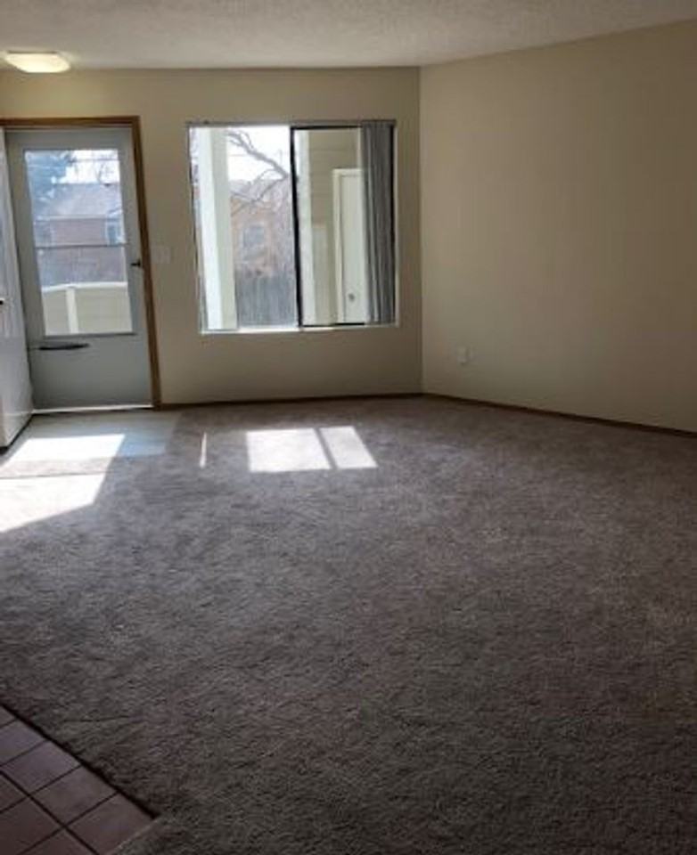 12480 W Nevada Pl #102 - Photo 5 of 11