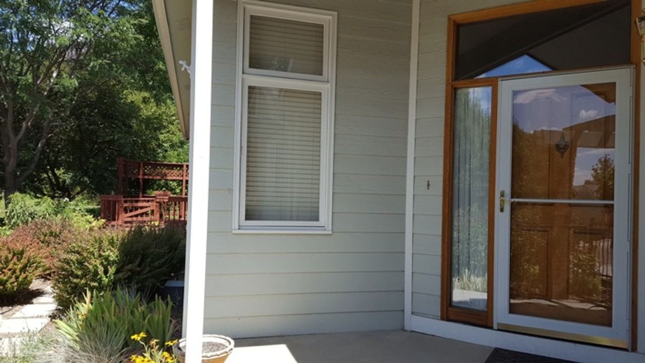 5000 Boardwalk Dr - Photo 2 of 8