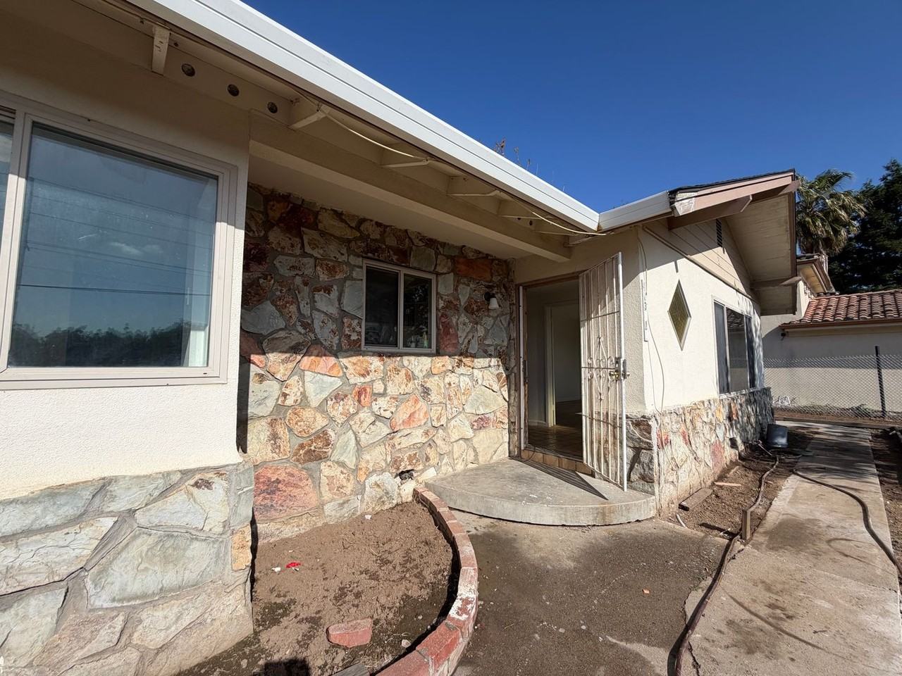 11322 Franklin Blvd - Photo 4 of 30