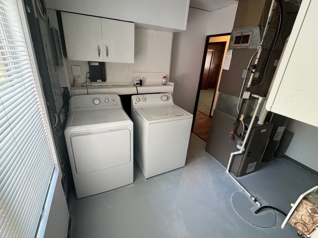 2208 Walnut St - Photo 5 of 12