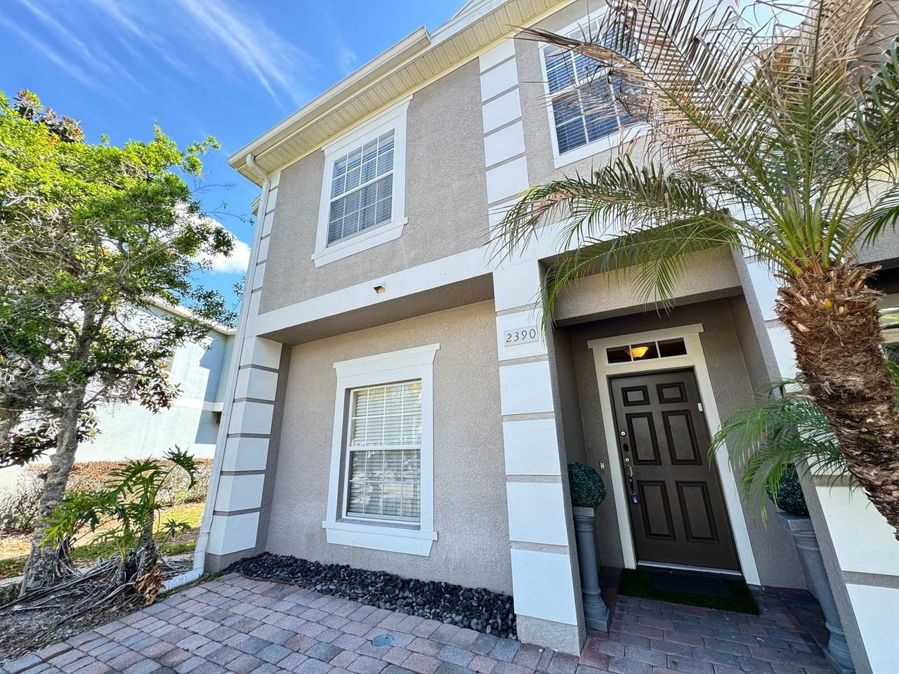 2390 Caravelle Cir - Photo 3 of 50