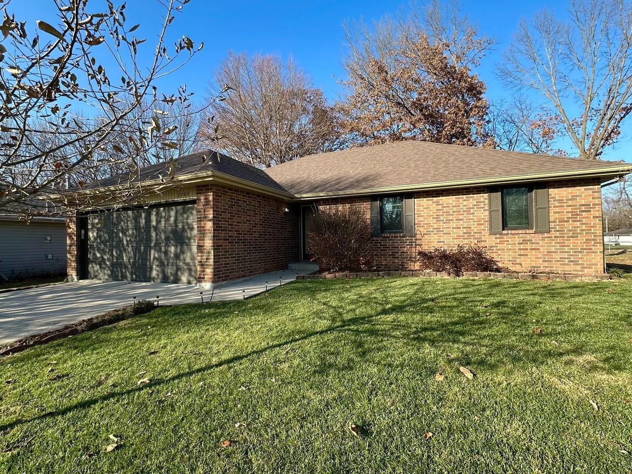 2765 E Verona St - Photo 2 of 21