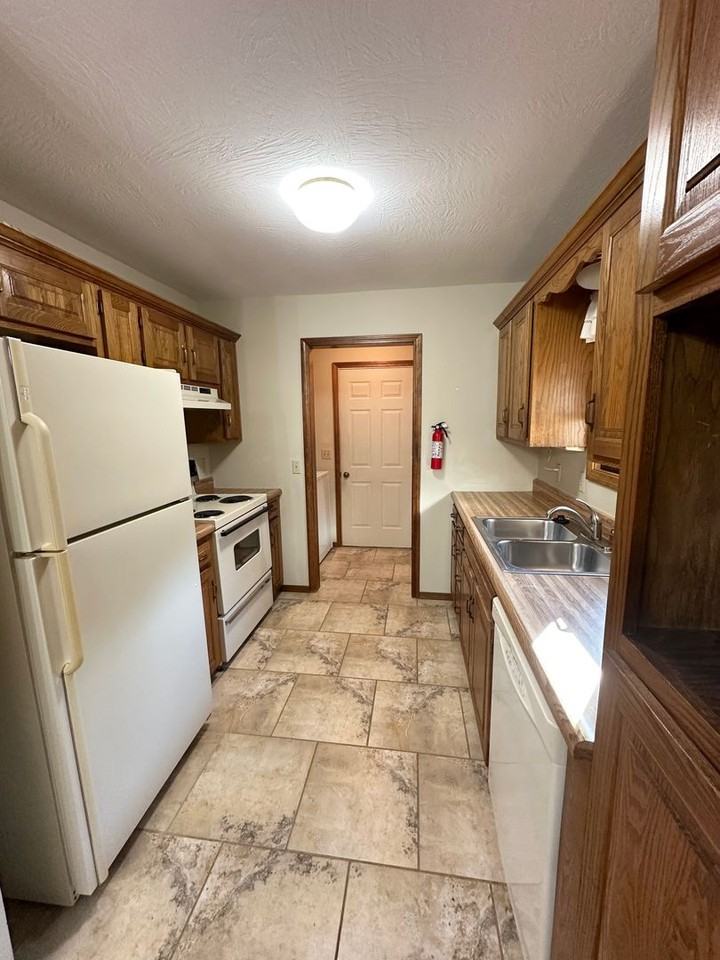 2765 E Verona St - Photo 7 of 21