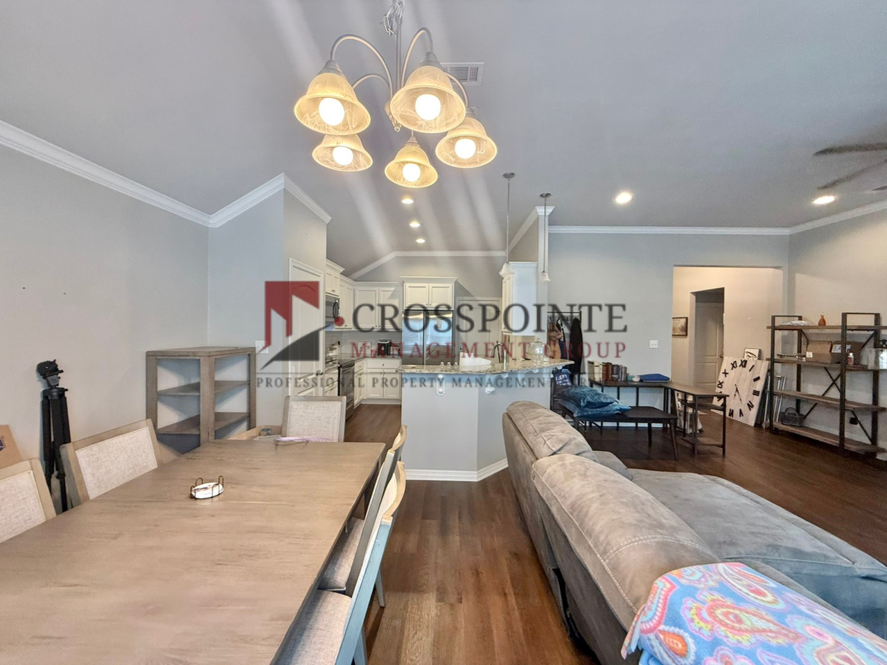 5748 Le Harve Dr - Photo 7 of 20