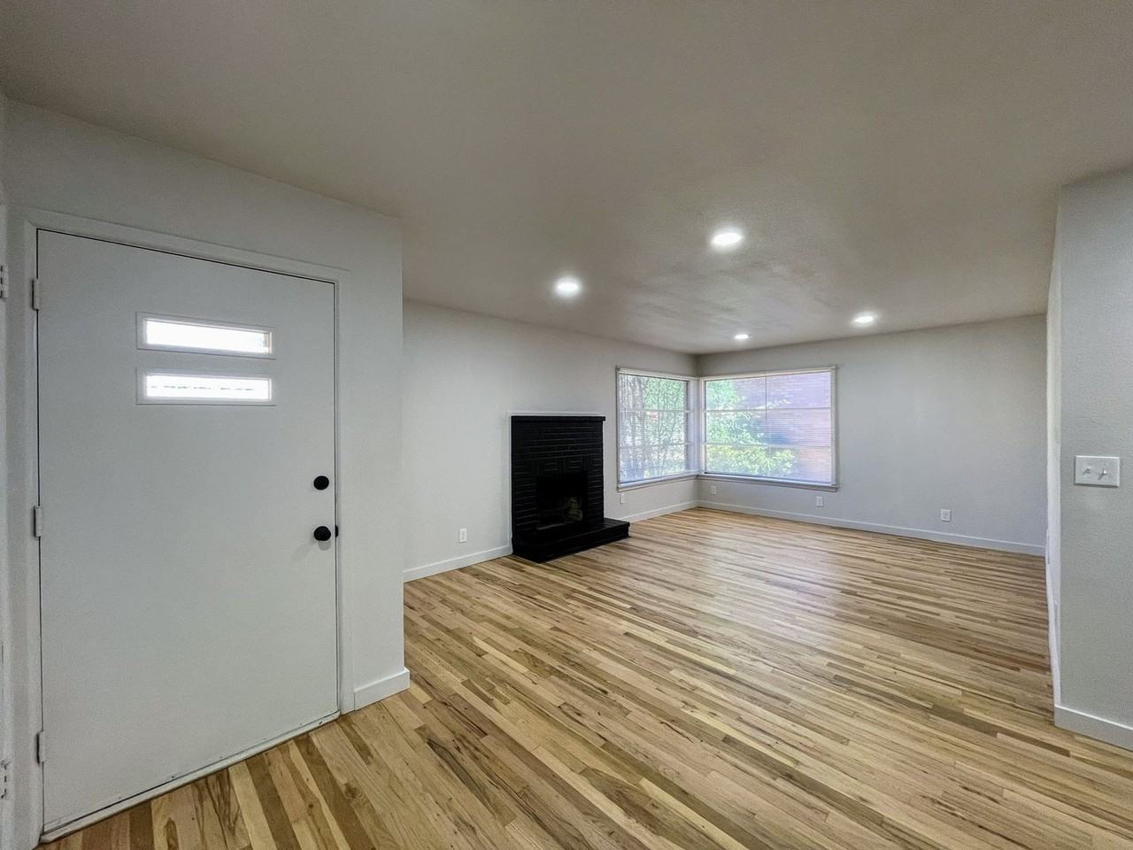 803 N 18th St - Photo 4 of 21