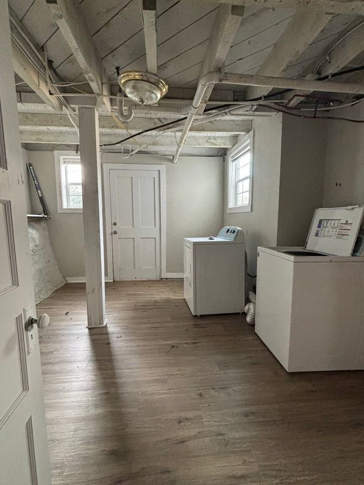 332 Carr St - Photo 5 of 11