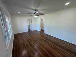featured image of 1213 W Warren St