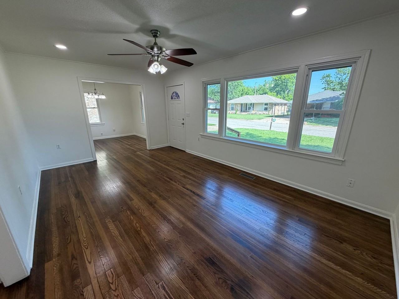 1213 W Warren St - Photo 2 of 24