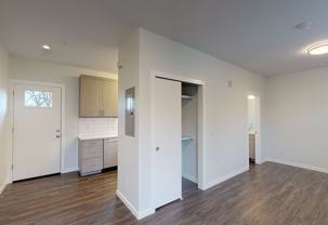 1298 Meade St - Photo 1 of 1