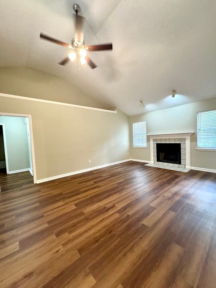 3009 Norwood Ct - Photo 7 of 41