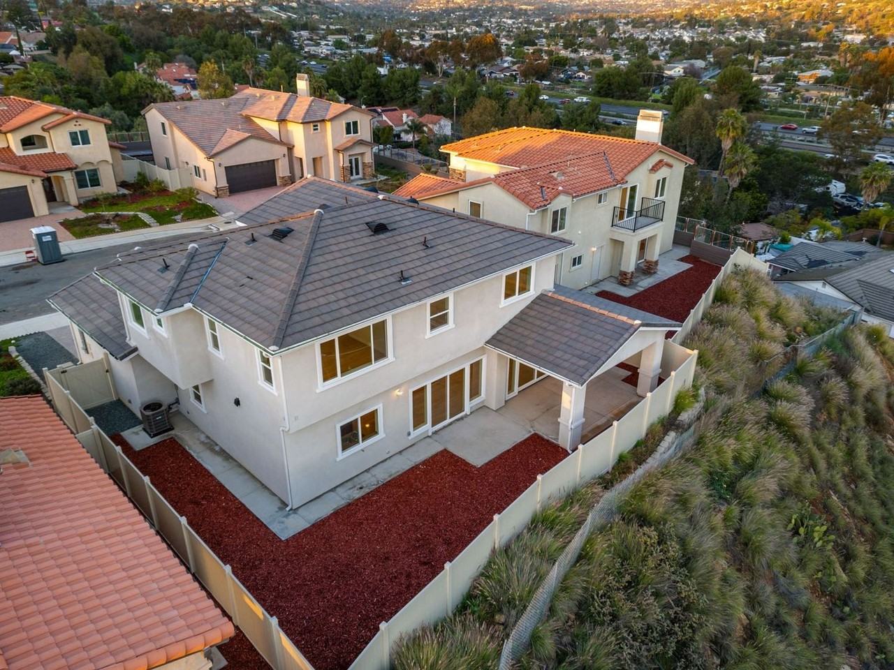 8541 Grove Hill Ct - Photo 2 of 19