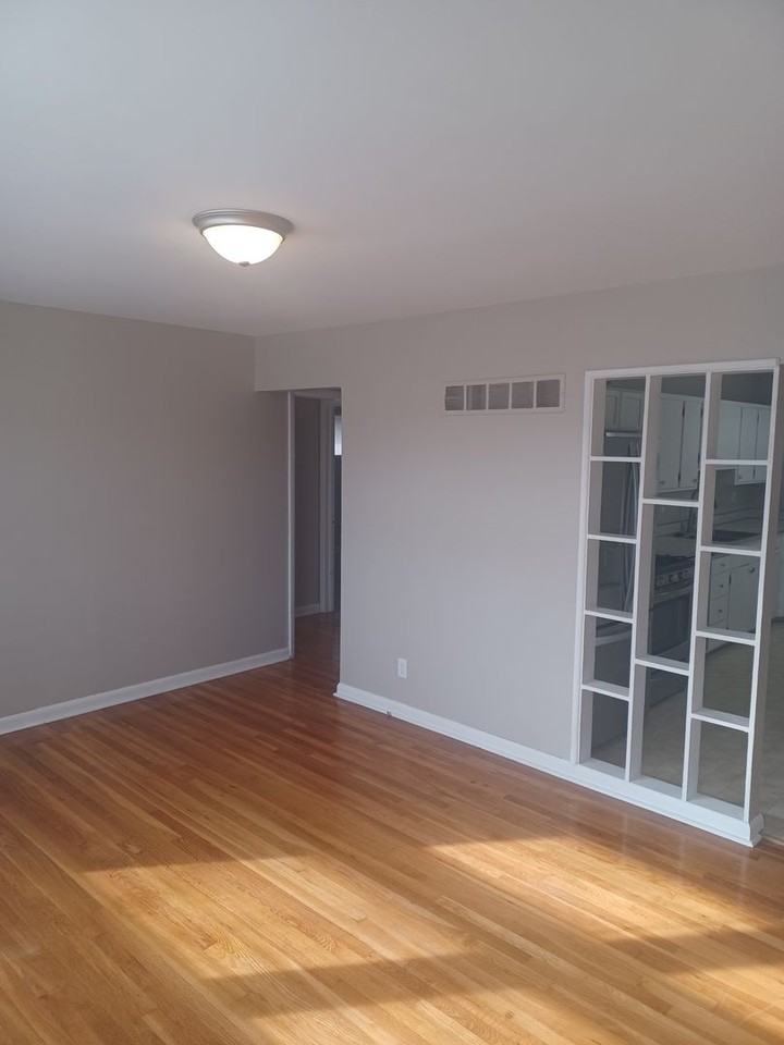 2117 Sw Van Buren St - Photo 3 of 22