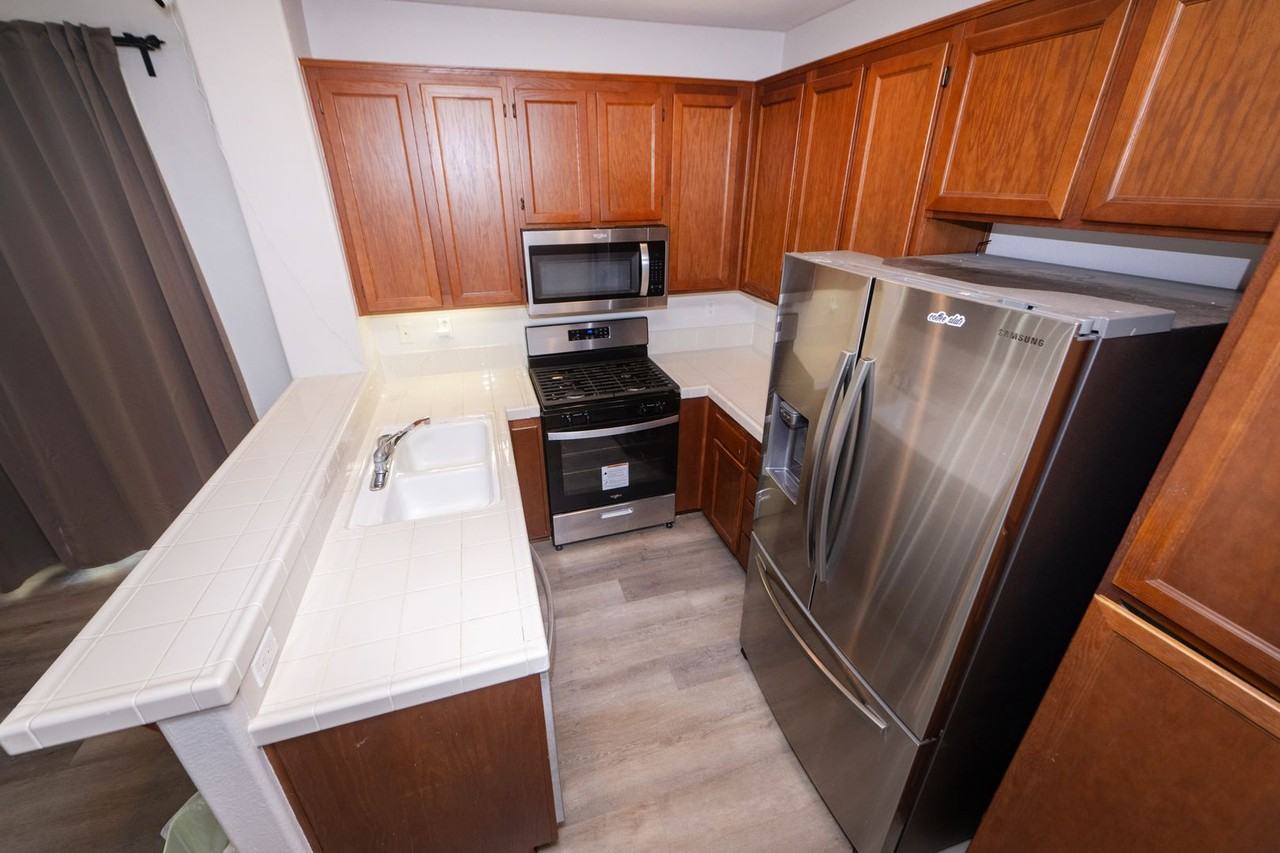 1282 Fools Gold Way #2 - Photo 4 of 46