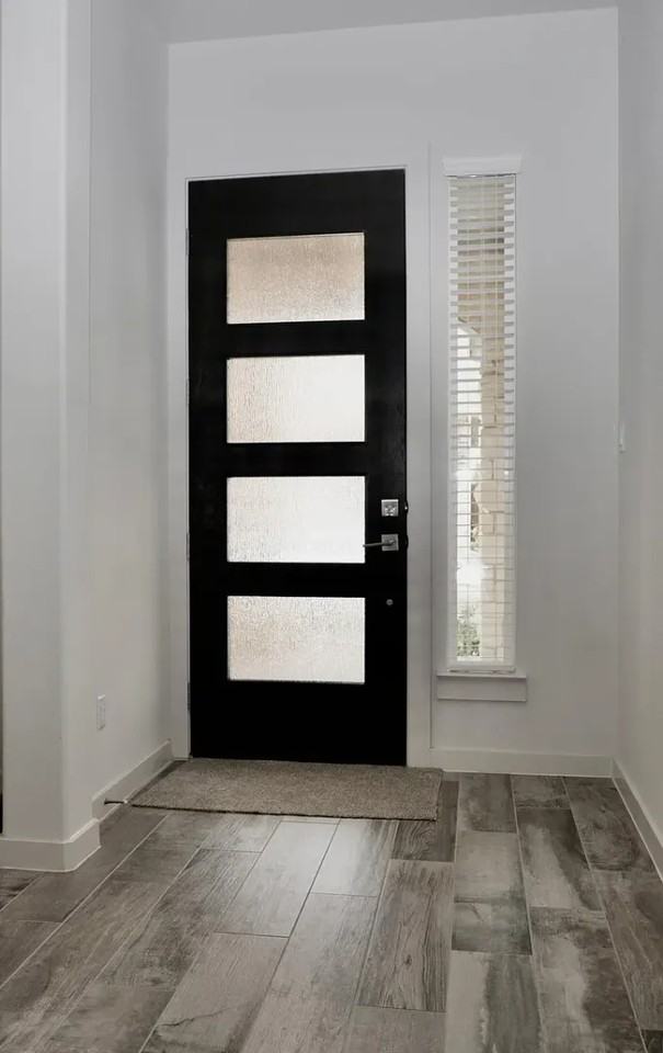 1325 Westborough Ln - Photo 2 of 40