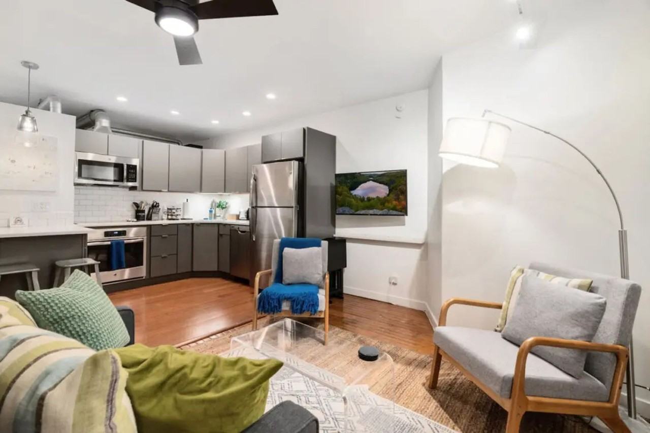 Mariner's Court - Photo 3 of 12