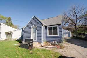 featured image of 2041 14th St Se