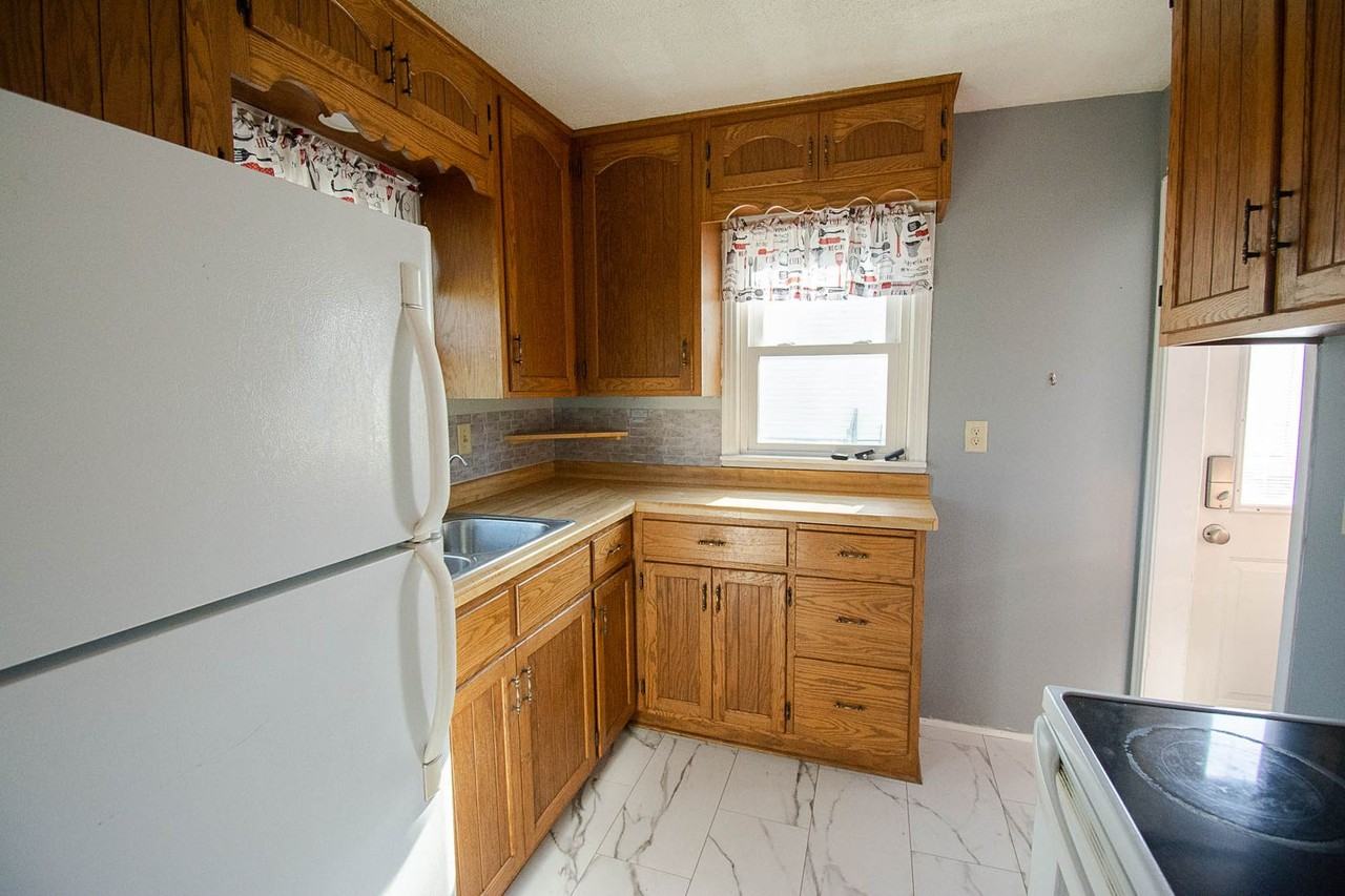 2041 14th St Se - Photo 7 of 25