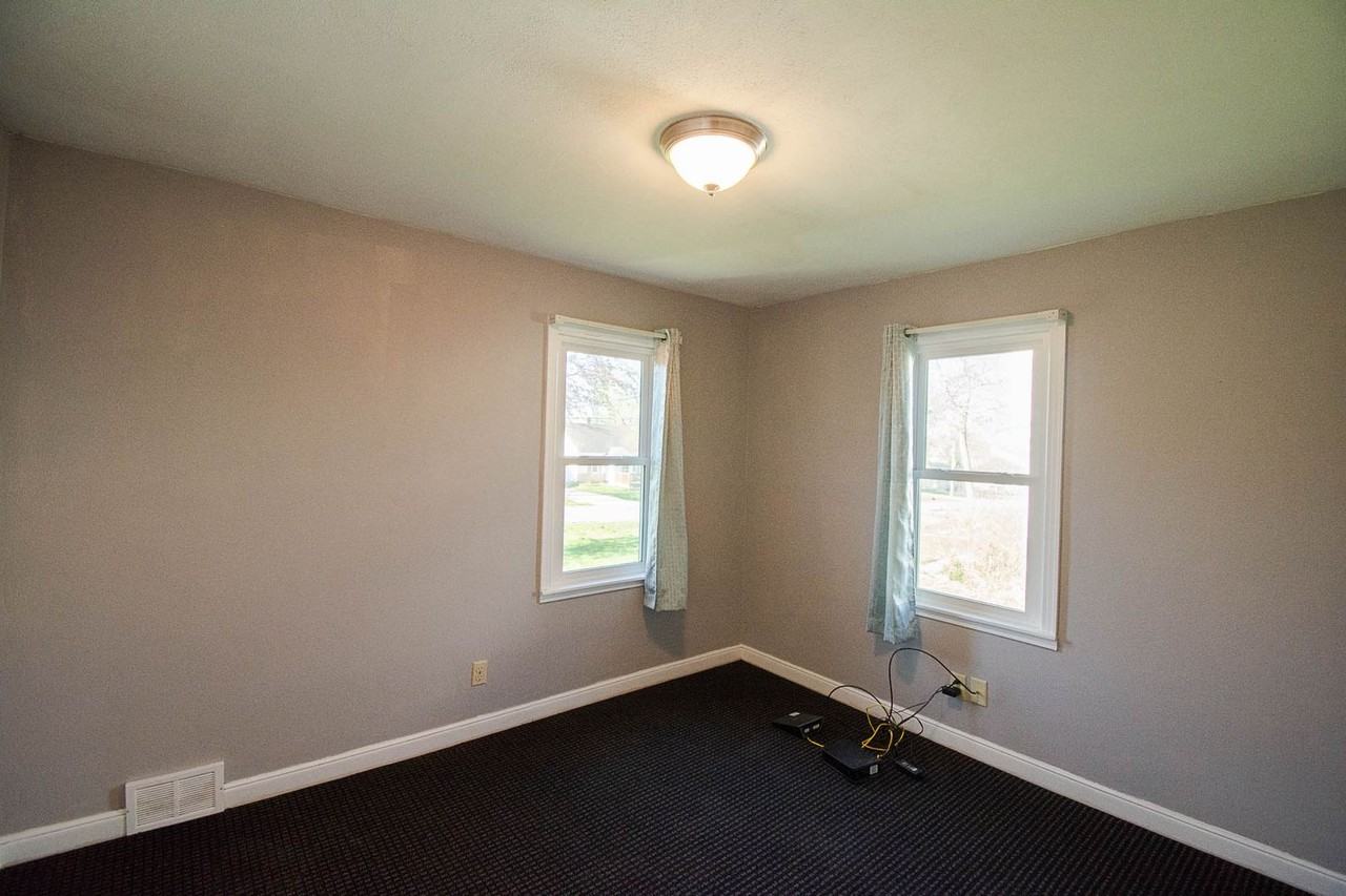 2041 14th St Se - Photo 5 of 25