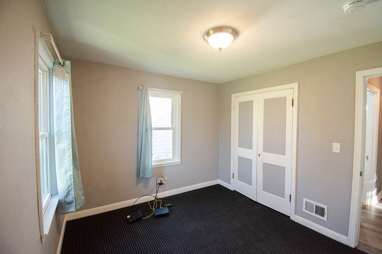 2041 14th St Se - Photo 6 of 25