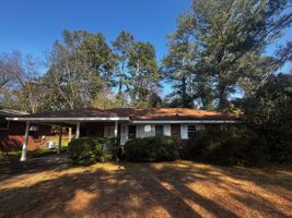 featured image of 186 E Salem Dr