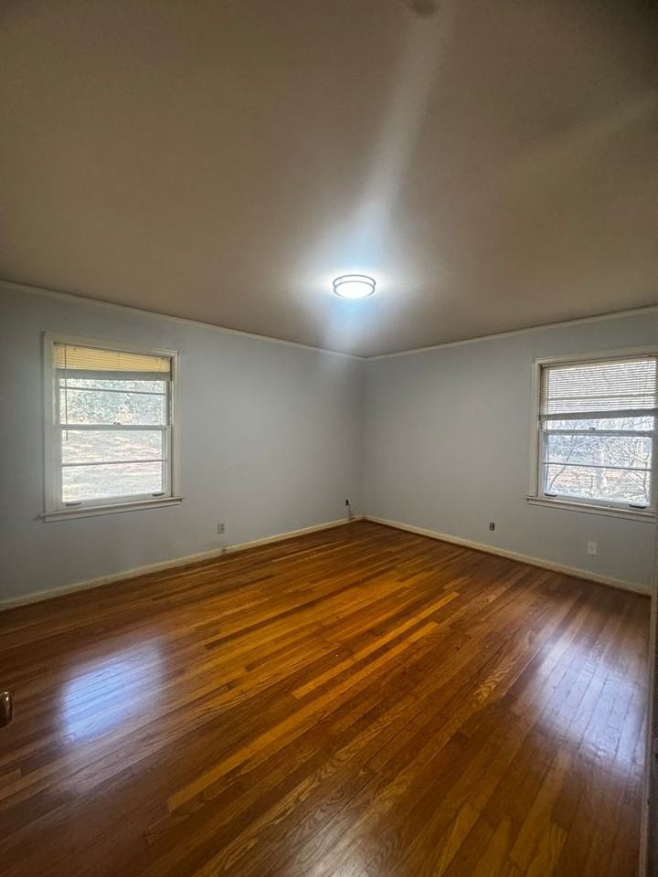 186 E Salem Dr - Photo 4 of 8