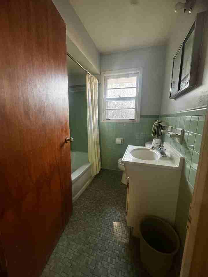 186 E Salem Dr - Photo 6 of 8