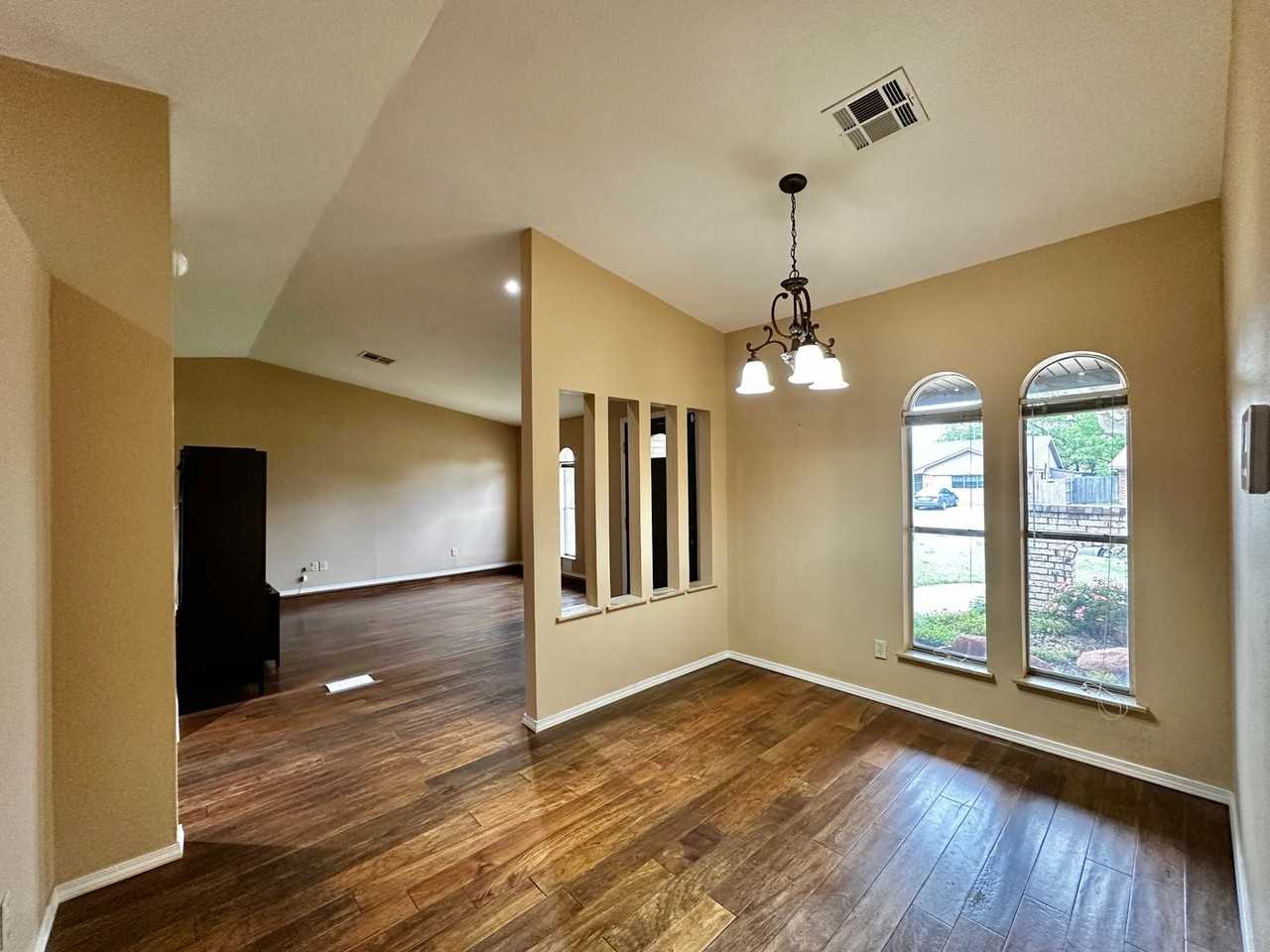 4705 Nw Cheryl Blvd - Photo 6 of 35