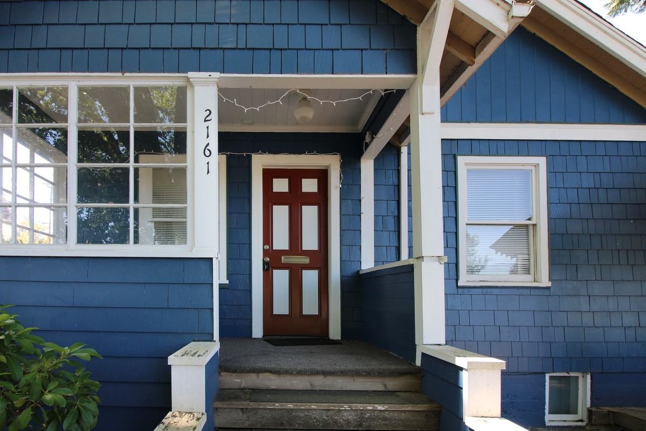 2161 Winter St Se - Photo 3 of 29