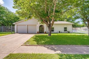 featured image of 900 Vaughn Dr