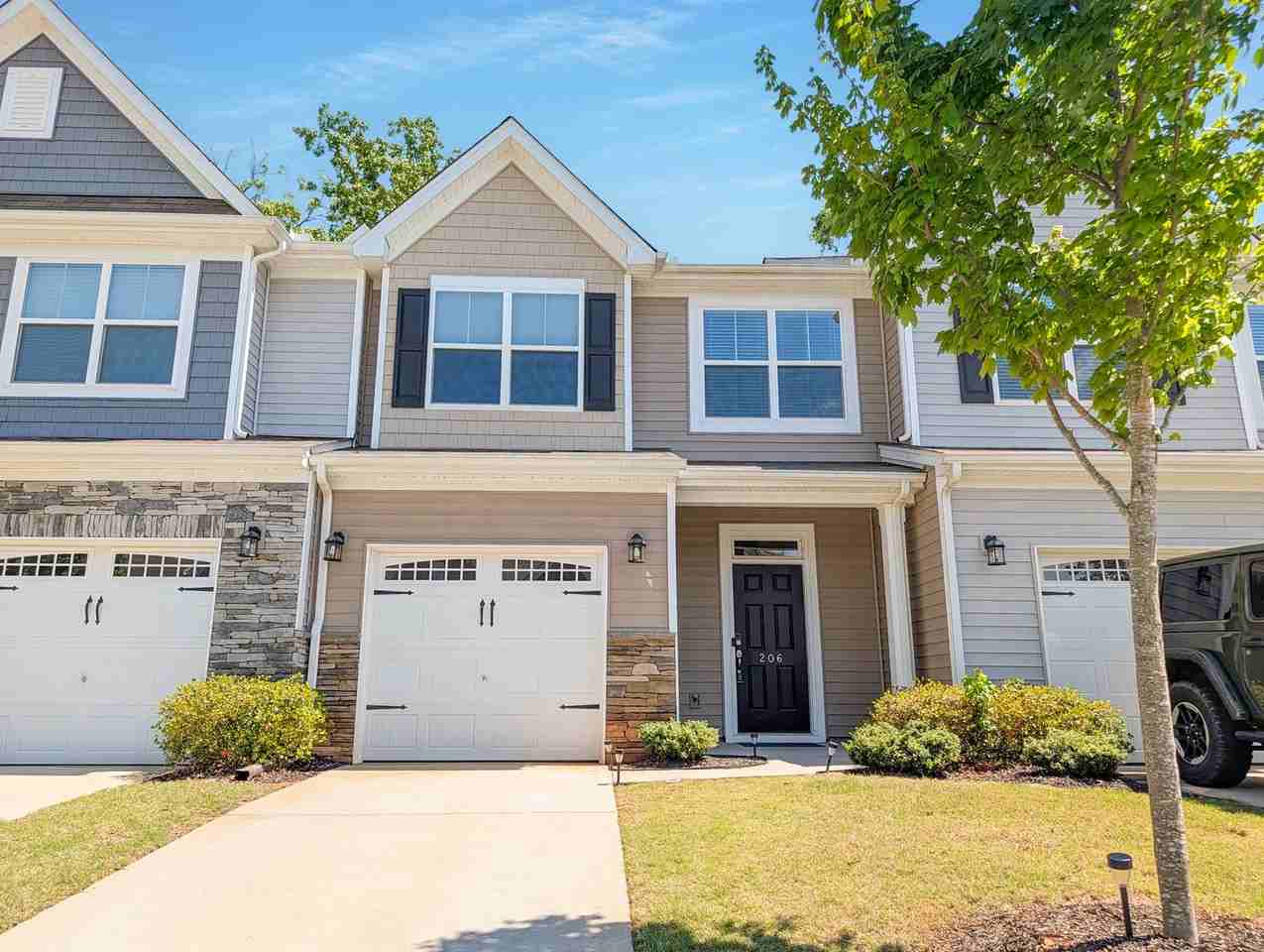 206 Brochaill Ct - Photo 2 of 26